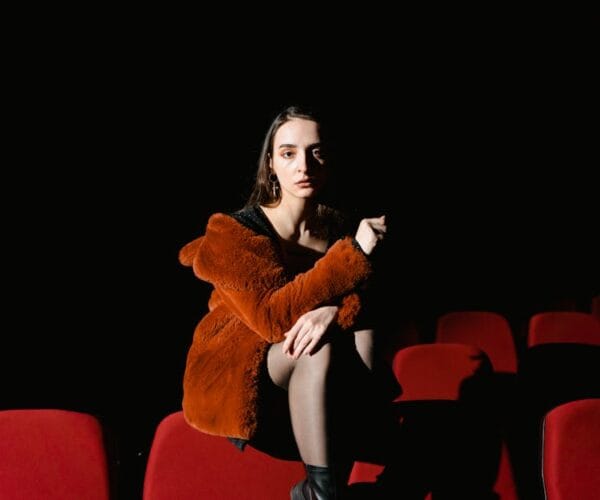 Indices et Solutions pour 1 Jour 1 Film