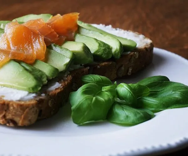 Alimentation Équilibrée pour une Silhouette Svelte