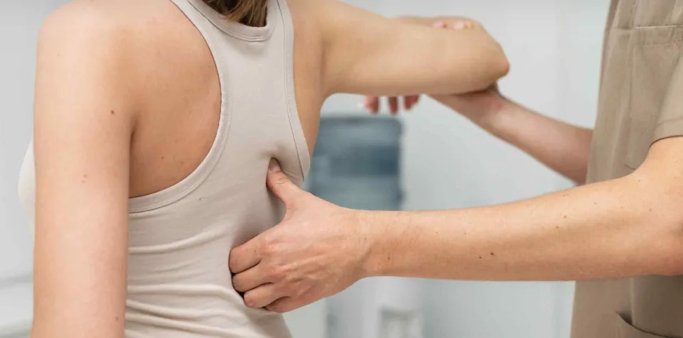 Cours de massage assis : apprenez à offrir détente et bien-être rapidement