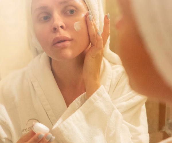 Routine hydratation peau sèche : 7 étapes qui changent tout