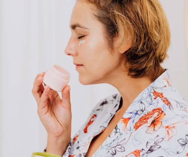 Soins du visage : guide complet pour une peau radieuse