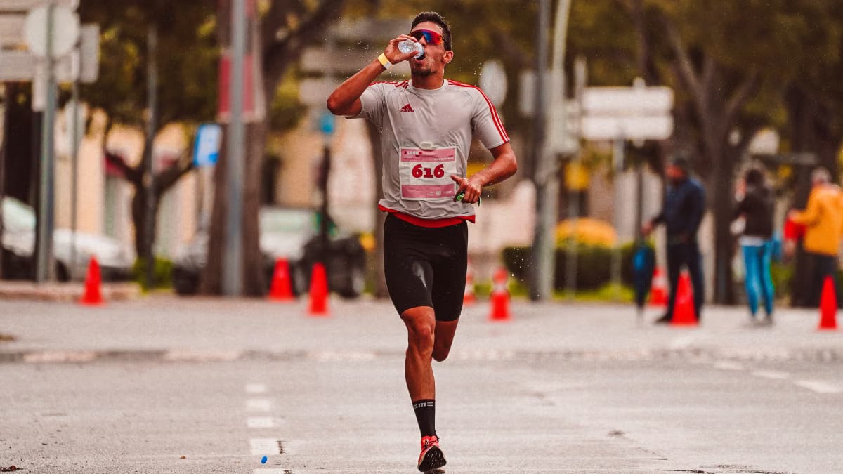 Routine d’hydratation avant et après le sport