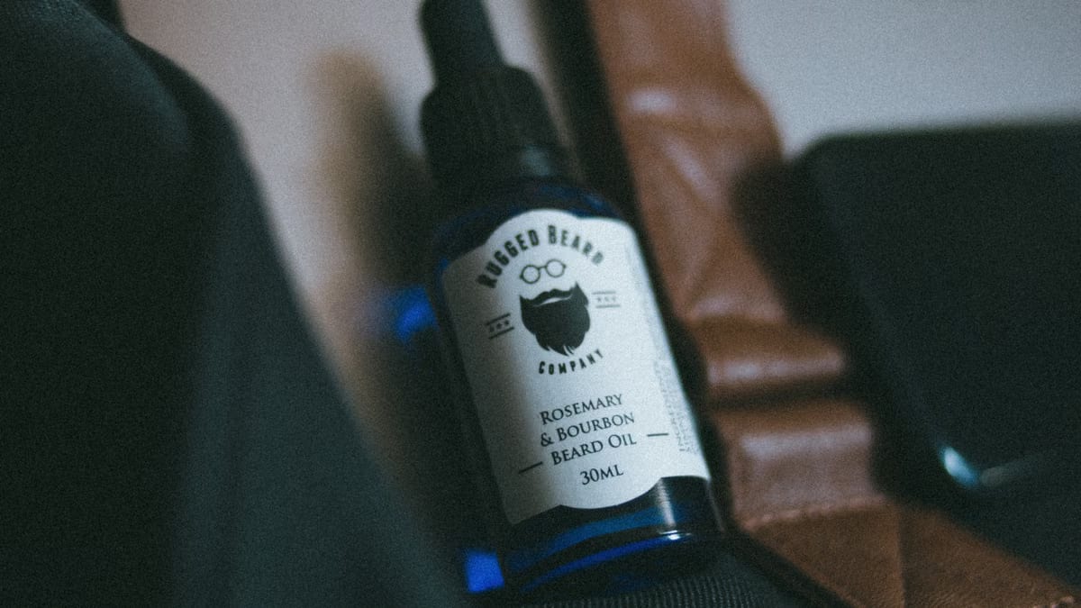 Soins de la barbe naturels : guide complet 2026
